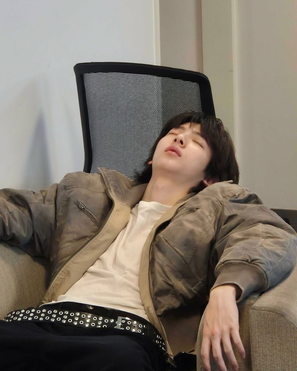 cortistype03's tweet photo. Dear @BIGHIT_MUSIC , please start treating Juhoon fairly. It's honestly frustrating to see how rarely he gets individual schedules or solo content in CORTIS's videos. Juhoon is just as much a part of CORTIS as the other members, and he works just as hard, contributing to the group's music and writing lyrics too. He deserves to have his own moments to shine, more individual opportunities, and the same level of attention and support as the other members. We're not asking for special treatment, just FAIR treatment. Please recognize Juhoon's hard work and give him the opportunities he deserves. He deserves to be seen, heard, and appreciated too.

𝐖𝐞'𝐫𝐞 𝐧𝐨𝐭 𝐚𝐬𝐤𝐢𝐧𝐠 𝐟𝐨𝐫 𝐬𝐩𝐞𝐜𝐢𝐚𝐥 𝐭𝐫𝐞𝐚𝐭𝐦𝐞𝐧𝐭, 𝐣𝐮𝐬𝐭 𝐅𝐀𝐈𝐑 𝐭𝐫𝐞𝐚𝐭𝐦𝐞𝐧𝐭 @cortis_bighit

#FairTreatmentForJuhoon #KimJuhoonDeservesBetter #CORTISIs5 #JUHOON #주훈