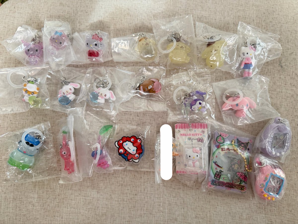 __m1004i__'s tweet photo. めじるし サンリオ スヌーピー シュガバニ ピクミン たまごっち ディズニー エモきゅん ガチャ 交換

譲: 1枚目

求: 2枚目

郵送交換📮
お気軽にお声掛けください🙇‍♀️ https://t.co/PkLIJ3Fnt3