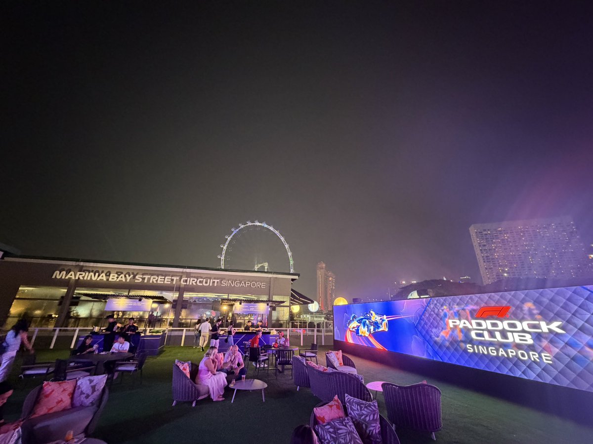 stambouli_o1's tweet photo. Thank you @circle @arc exec team, @makanotto @jerallaire for hosting @o1_exchange at the @F1 Singapore Grand Prix with @SingaporeAir

A pit stop takes ~2 secs.

An international wire still takes ~2 days.

F1 solved latency decades ago. Stablecoins @USDC are finally doing it for money.

At @o1_exchange we say "Sky is the limit." But F1 runs on ground effect. Turns out the ground is limitless too.