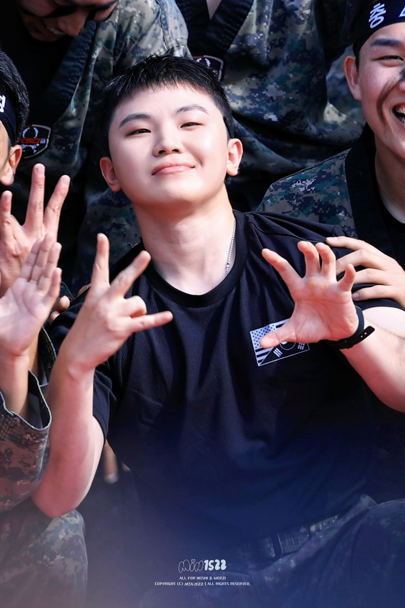 min_1522's tweet photo. 261011 춘천 K-밀리터리

🐯🍚

#우지 #WOOZI #ウジ #SEVENTEEN
#세븐틴 https://t.co/7V0r50x3t7