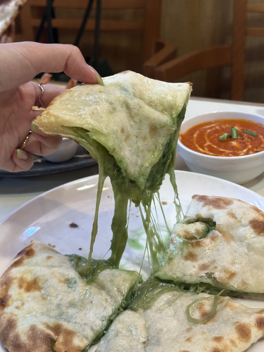maccha_lover_'s tweet photo. 実際、抹茶チーズナンが愛知の西尾で食べられることを知っているフォロワーさんはどのくらいいるのだろうか…。 https://t.co/aqBWfWZWrJ