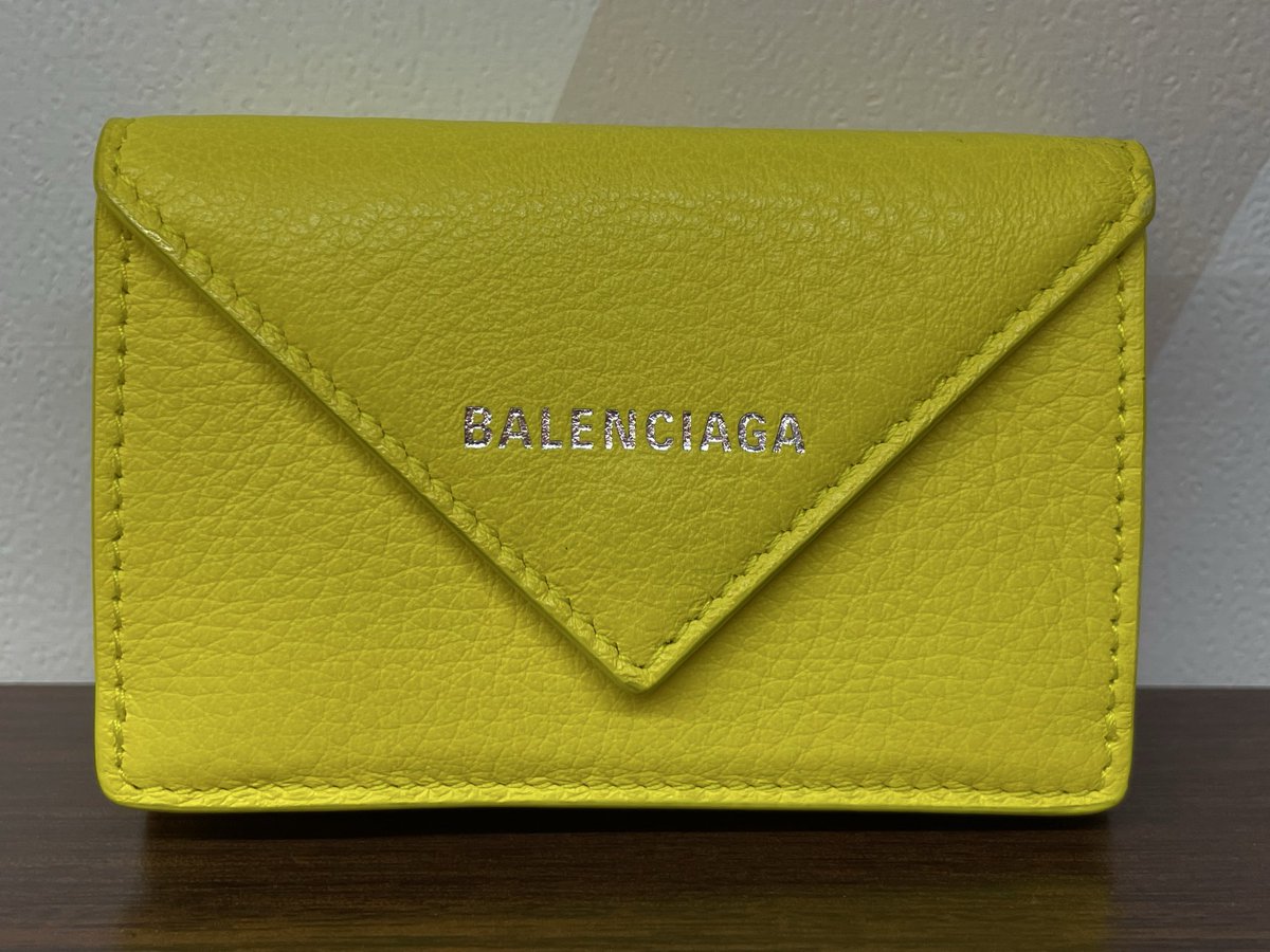 daikokuya9072's tweet photo. #バレンシアガ #コンパクトウォレット を販売中です。ブランド品 金 プラチナ 金貨 金券 買取 販売 大黒屋ブランド館 イオン鹿児島店 鹿児島県鹿児島市東開町7番イオンモールKAGOSHiMA BAY 2F TEL099-263-1480 https://t.co/l4u5igtWcF