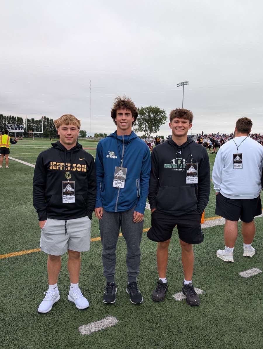 austintschetter's tweet photo. Thank you @n_bongo15 @Luke_Teiger for the game day invite! I had a great experience at Dordt🏆 https://t.co/Rvt5oC5ZKg
