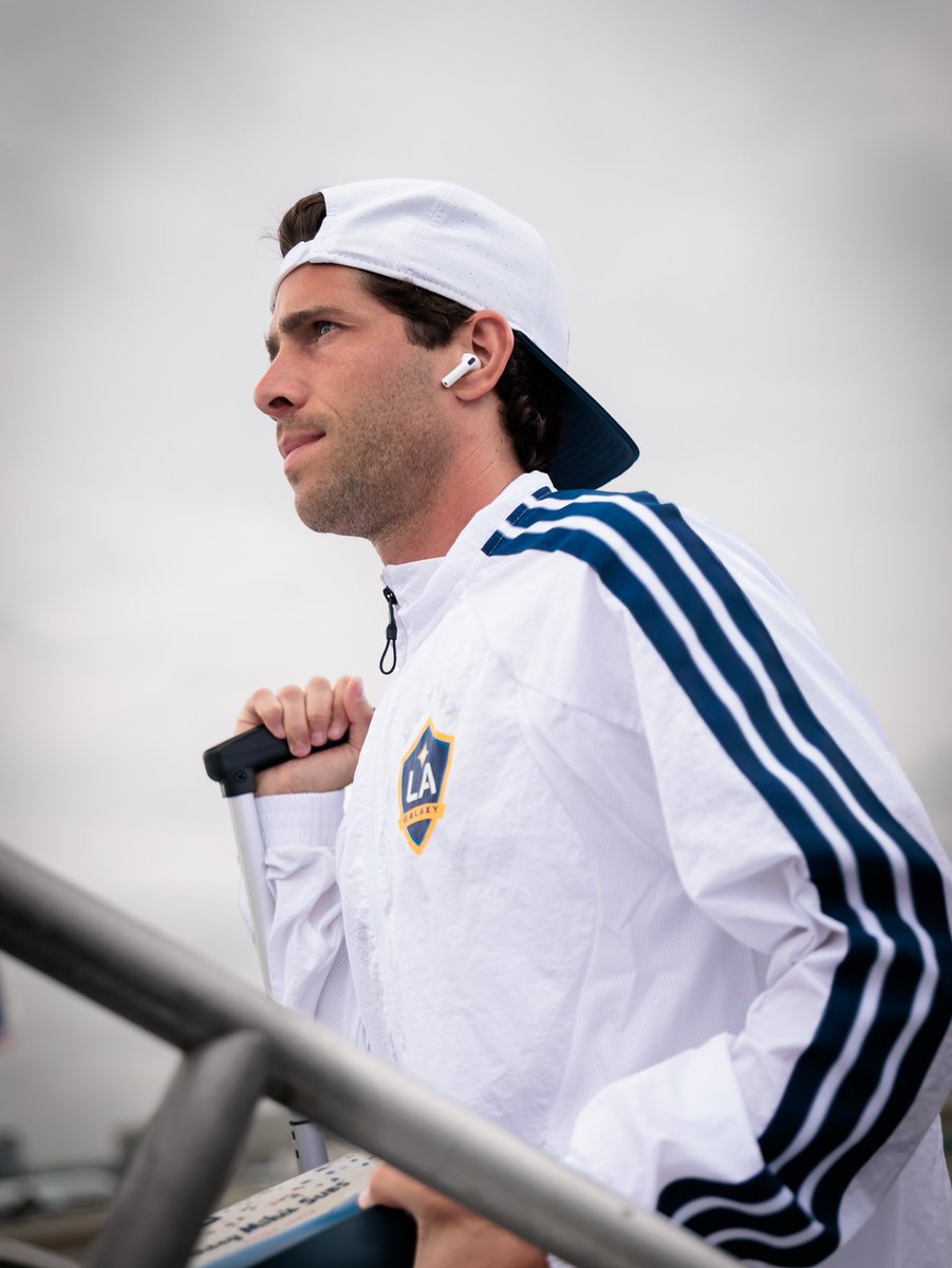 LAGalaxy's tweet photo. LA ➡️ STL https://t.co/UPD3UeVBlx