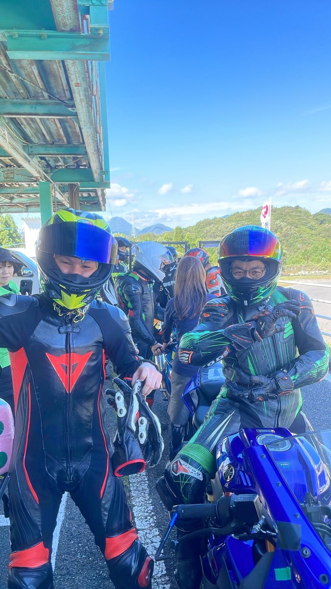 SJR_R6's tweet photo. うおおおおお！

#お題付耐久草レース
#ブラウズ
#ミニバイクの運動会
#うまい棒おいしく食べる
#ソニックパーク安心院 https://t.co/QhWOyuQKT7