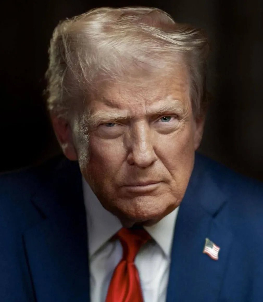 BullTheoryio's tweet photo. BREAKING: 🇺🇸🇺🇦 President Trump calls for Zelensky to be replaced, saying Ukraine needs a new leader who can make a peace deal with Russia. https://t.co/P1UdfMtt4K