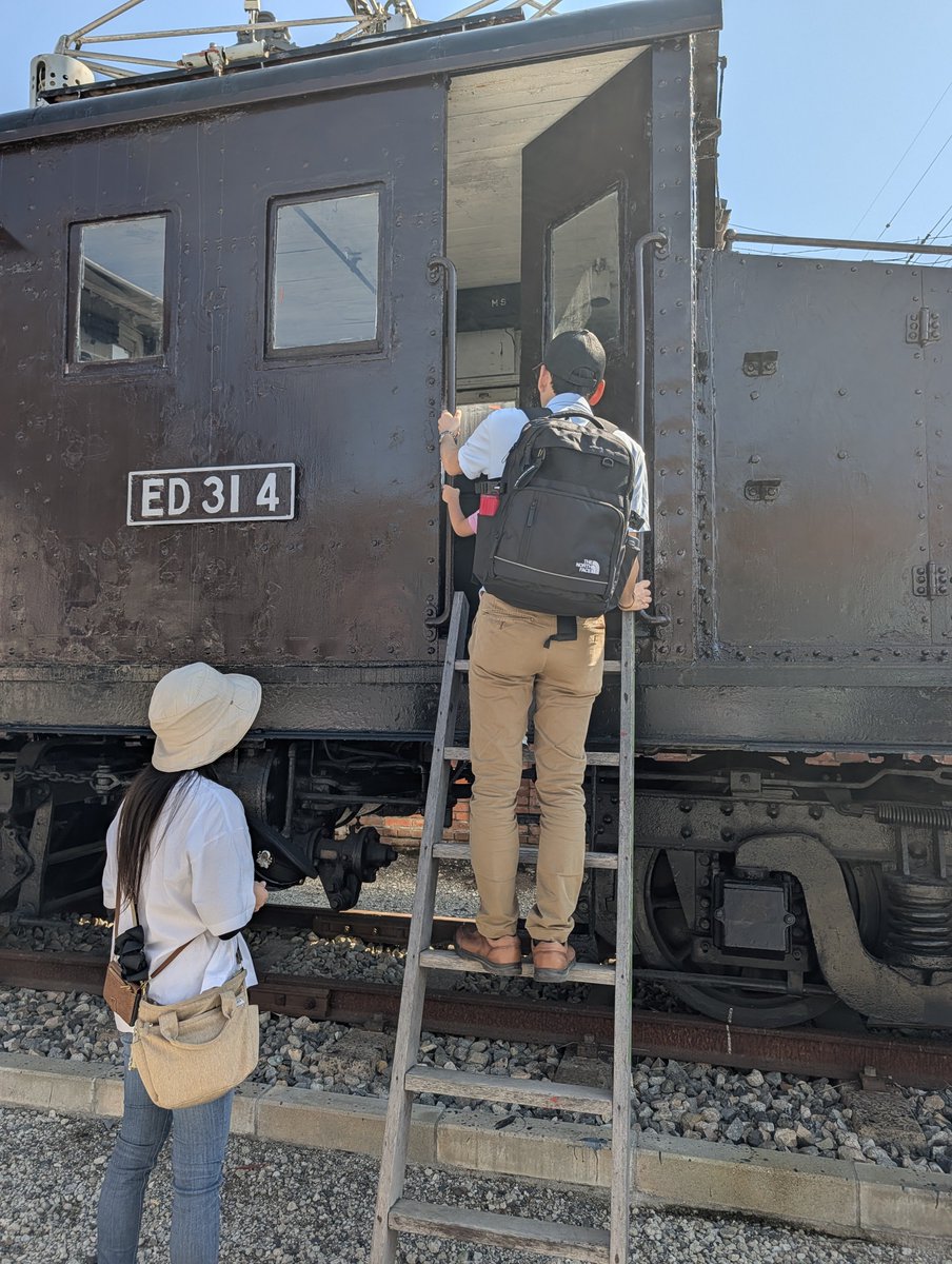 ED314PJ's tweet photo. #近江鉄道ガチャフェス2026  「ED31-4機関車に乗って＆描いて楽しもう」。オープンと共に沢山の親子連れで賑わっております。16時まで開場しておりますので、皆様、ぜひぜひお越し下さいませ。
#近江鉄道 #ガチャコン #ED314 https://t.co/T81uyp45SF
