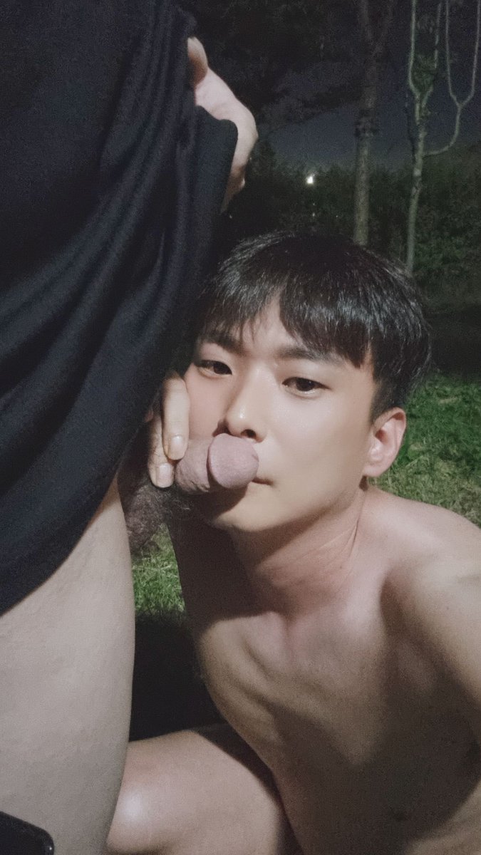 Men_Bakjea69's tweet photo. 또 걸레같이 사진 찍어와서 박제 당하고 싶어하는 변태 사진 ㅈㄴ 꼴리고 많으니
댓글까지 확인 ㄱㄱ

@jjjkkk102030 https://t.co/4AGyqpvAmn