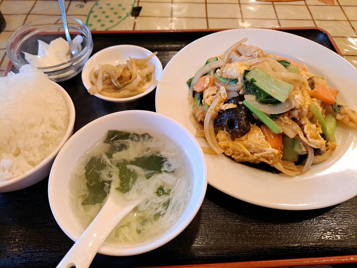 densuke07's tweet photo. 阿佐ヶ谷ってたっくさんご飯屋さんあるけど、いっつも泰山しか行かない
泰山の中華が大好きすぎるんだわ https://t.co/ZkL5ueByrA