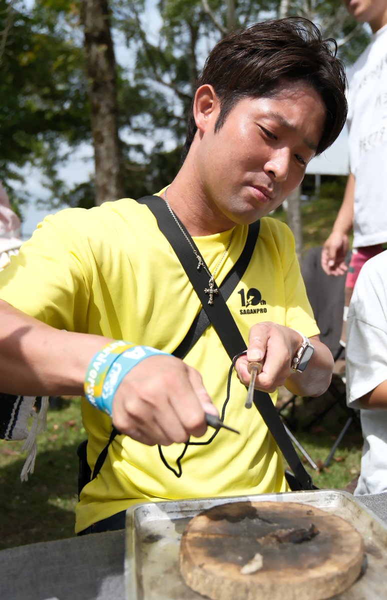 kazzpapy's tweet photo. 熱い男は火を付けるのちょっと苦戦してたｗ
#サガンプロオフ会 2026.10.10
#香月雅也 https://t.co/CBWYupX7Ex