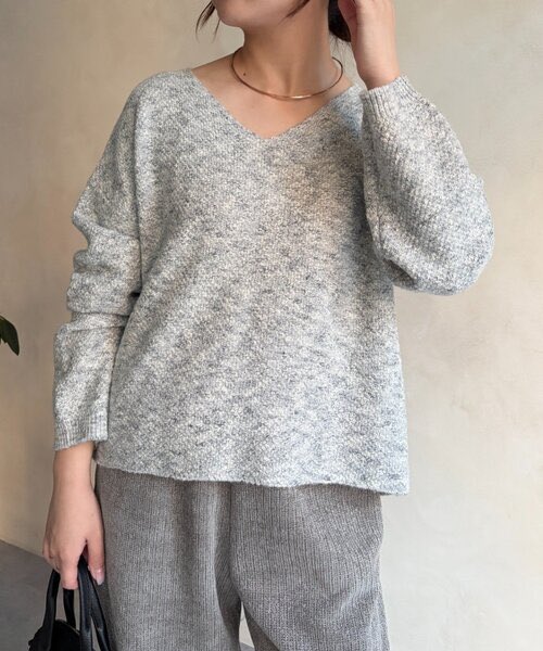 ggojena's tweet photo. ZOZOTOWN

【ラメミックスニット】

さりげないラメが上品なニット✨

Ｖネックがデコルテをきれいに見せてくれるので、女性らしさも◎

ニット特有のチクチク感も少なく着心地も抜群です！

https://t.co/xvH0VJ71mC https://t.co/vQCd0Uk5FD