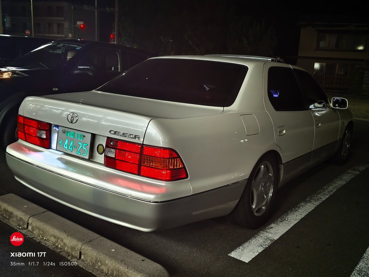 noiwanwan's tweet photo. 車に興味ない人からしたら
古い車に何十万もかけて維持するのって理解できないんだろうな

新しい車に乗り換えた方が安いって言われるのも分かる

でも別に損得で乗ってるわけじゃない

乗りたい車に乗るために働いてるんだよ https://t.co/urMob8Y1fZ