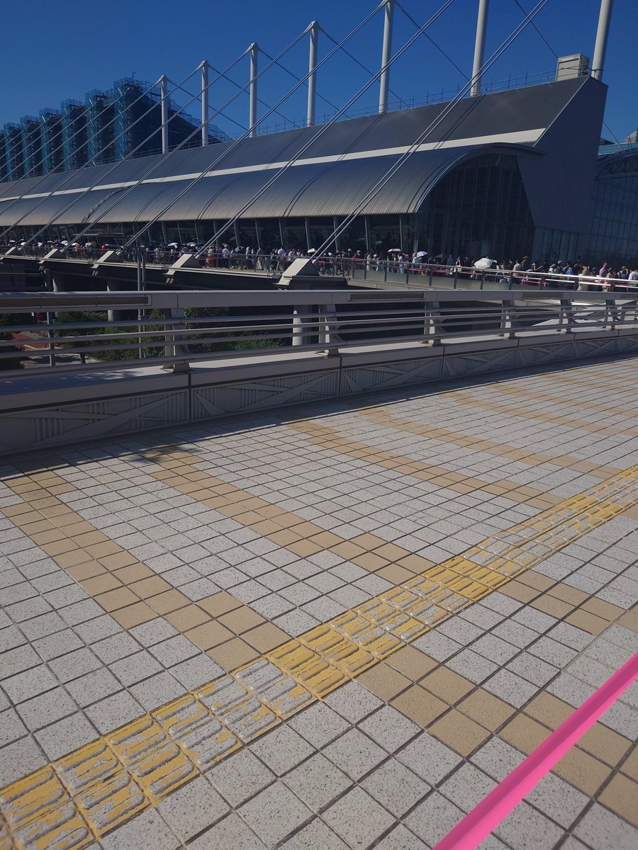 tm_sbu_00's tweet photo. なっげ〜 https://t.co/8vvvysUTL4