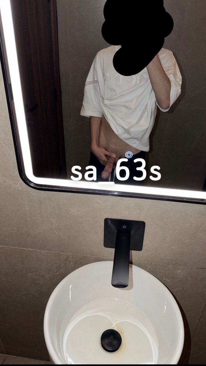 sa_63s's tweet photo. حمام الكوفي 🤭 https://t.co/FcBaC46wR3