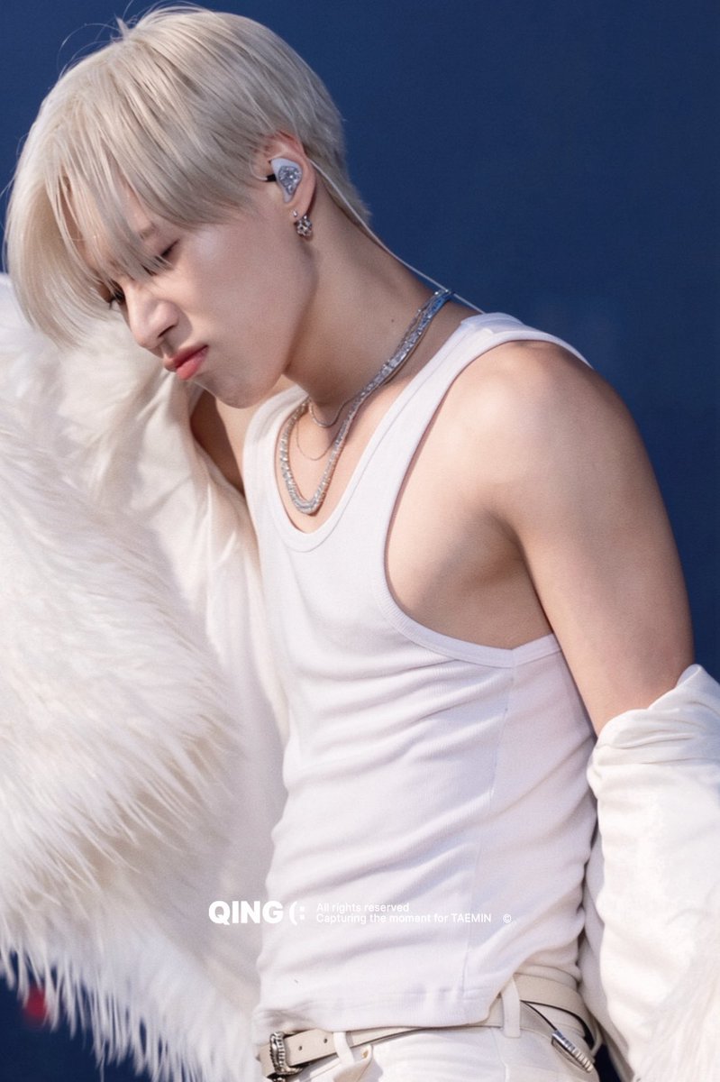 ohberrybomb's tweet photo. 왕관 씌워줘야지!👑

#태민 #TAEMIN #泰民 #テミン 
#TAEMIN_LiMiNal 
#TAEMINWORLDTOUR https://t.co/mPAd5DYga2