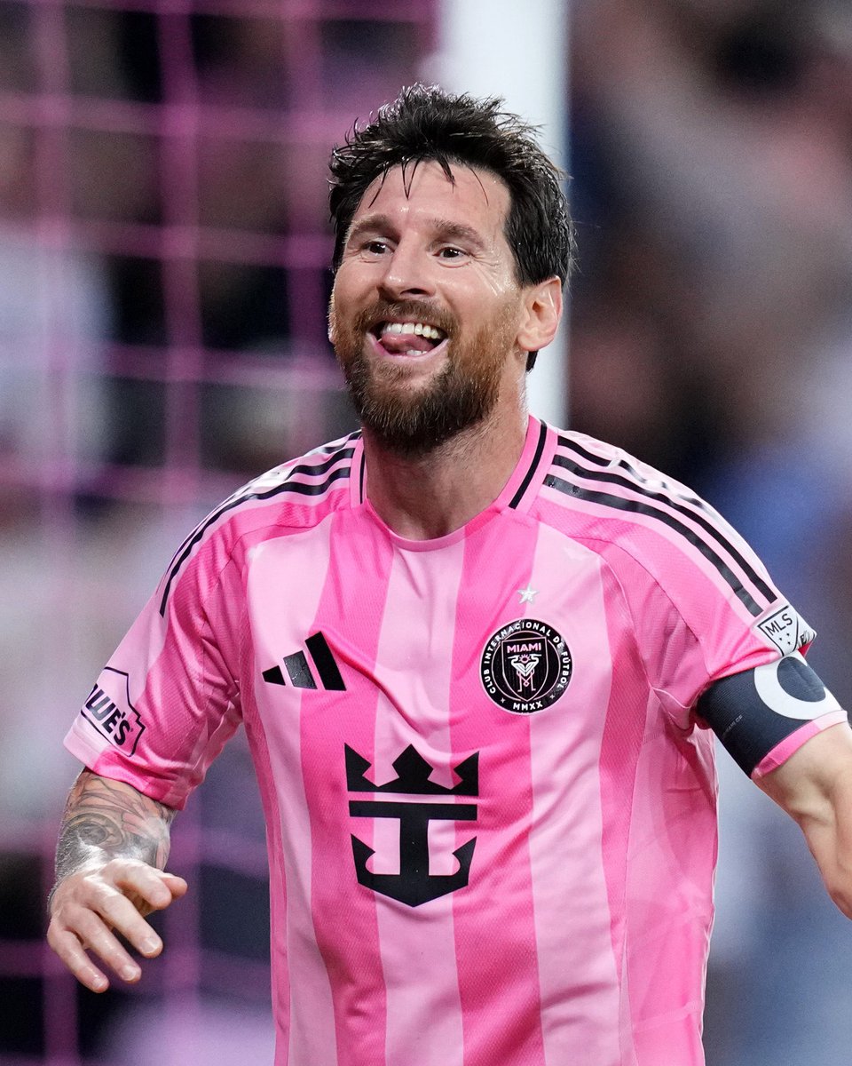 DataFutebol's tweet photo. Lionel Messi na MLS

80 Gols
47 Assistências 

127 G/A em 87 JOGOS.

Estatísticas INACREDITÁVEIS ‼️😳 https://t.co/kENYegfHnj