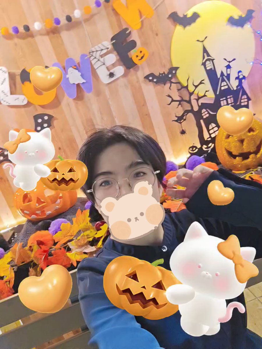 Rina7872's tweet photo. おでこ出しのひするん
写真撮る時だけ必ず男の子感が出るんだけど・・・
それでもアリなのか？ https://t.co/FJiUCVCRTw