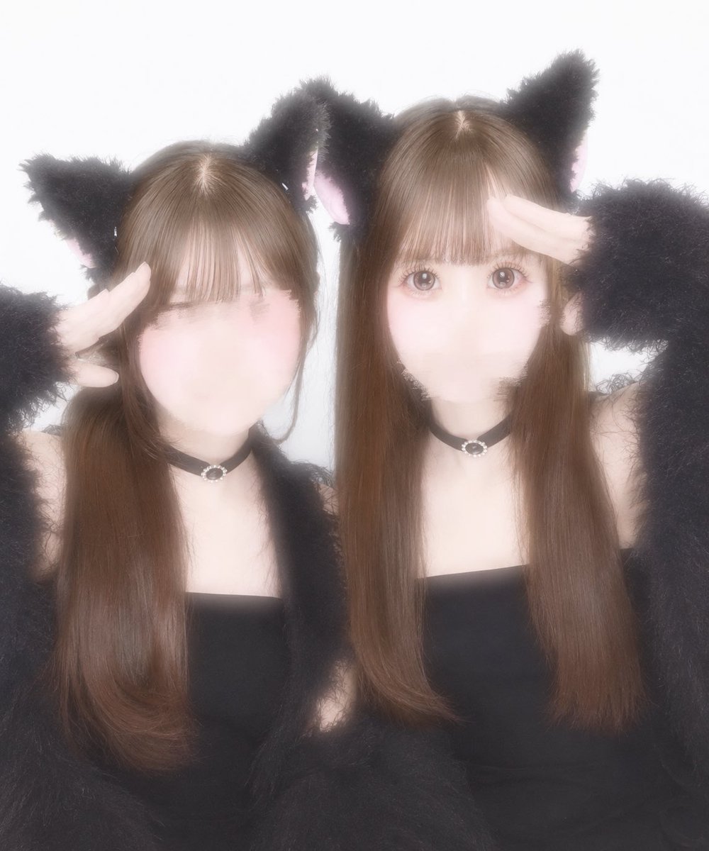 ma4ydx's tweet photo. 友達とちょい早ハロウィン🐈‍⬛🎀 https://t.co/6cUaa4uRwj