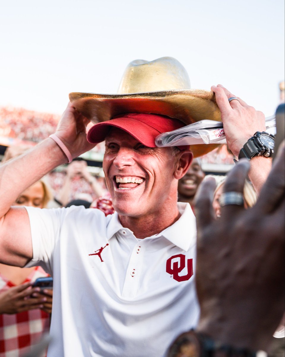DryfitVenables's tweet photo. Oklahoma has now won:

-6 of the last 9
-12 of the last 18
-18 of the last 28
vs texas

#RedRiverShootout https://t.co/1tfvKCD2IN