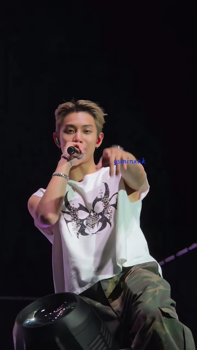 enhashotz_'s tweet photo. my top 3 ryul fits (so far) from this tour:

1. Ryul white sleeveless top
2. Ryul black fitted top
3. Ryul cropped top https://t.co/Cc1ryAOZgT
