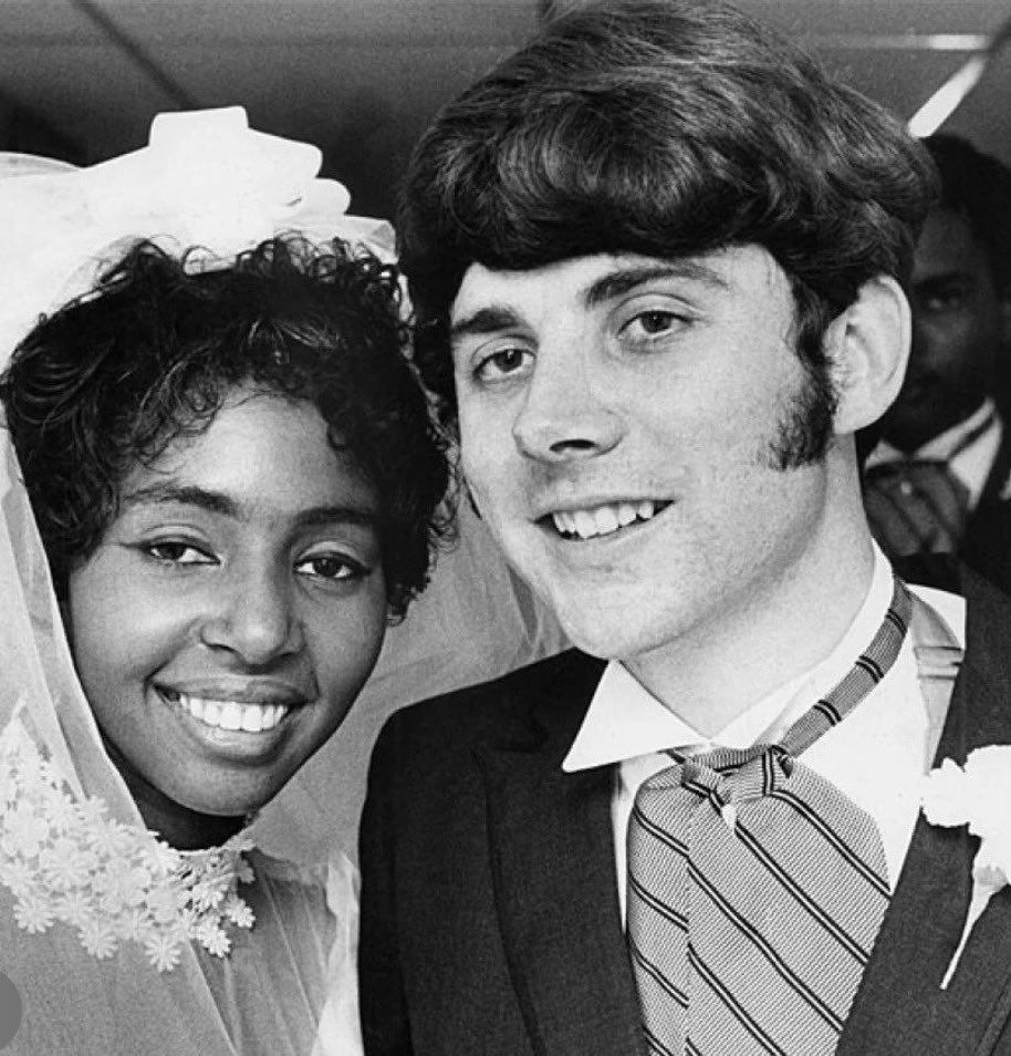 Uglyman26's tweet photo. @suhareaa It’s civil rights activists in general.  Black females just get ignored because it’s cultural to bash Black men.

Maya Angelou
Nina Simone 
Eartha Kitt
Josephine Baker
Nikki Giovanni (Lesbian) 
Audre Lorde (Lesbian)
Alice Walker
Lorraine Hansberry
Marian Wright Edelman https://t.co/YvzacEnxT9