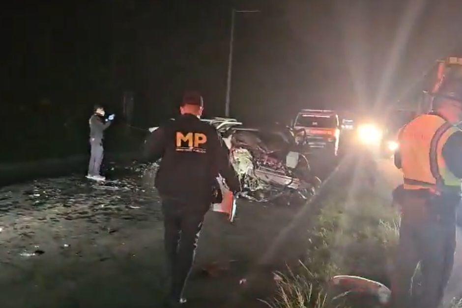 Tránsito continúa bloqueado tras accidente en la Interamericana