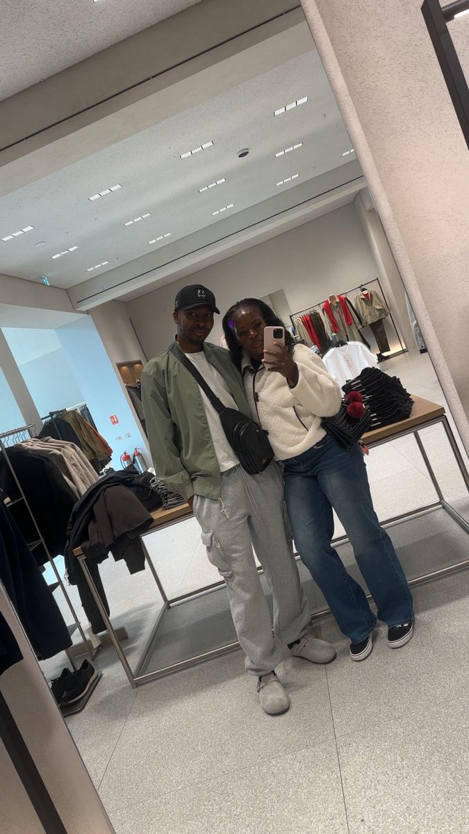 fanny_boo_'s tweet photo. Becoming Mrs Septcheu🙈
Twitter (It will always b twitter in my books)
has Good men. https://t.co/h10P5bFeoX