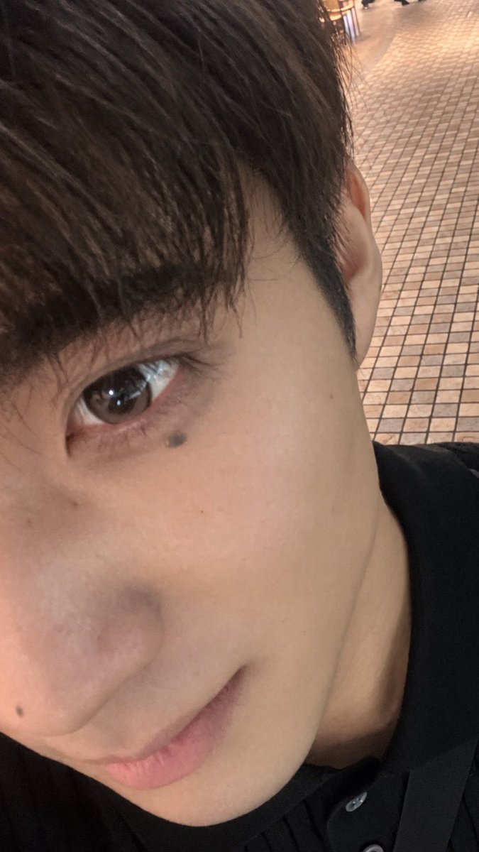 ___mtkluv's tweet photo. 無加工カメラでここまで盛れてる人見たことない https://t.co/bqIfaeGL9m