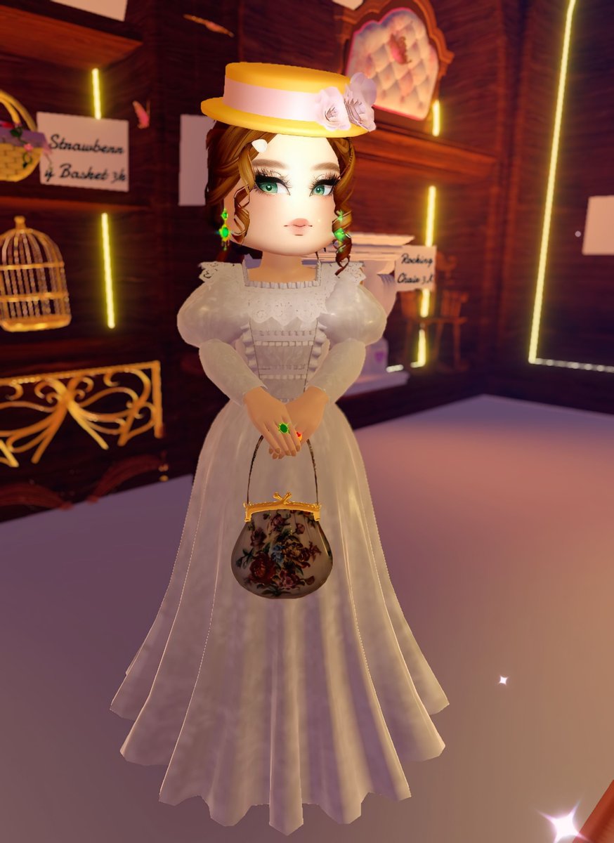 royalehighfairy's tweet photo. Finally have my tapestry purse 🩷 https://t.co/DlVEH5laAC