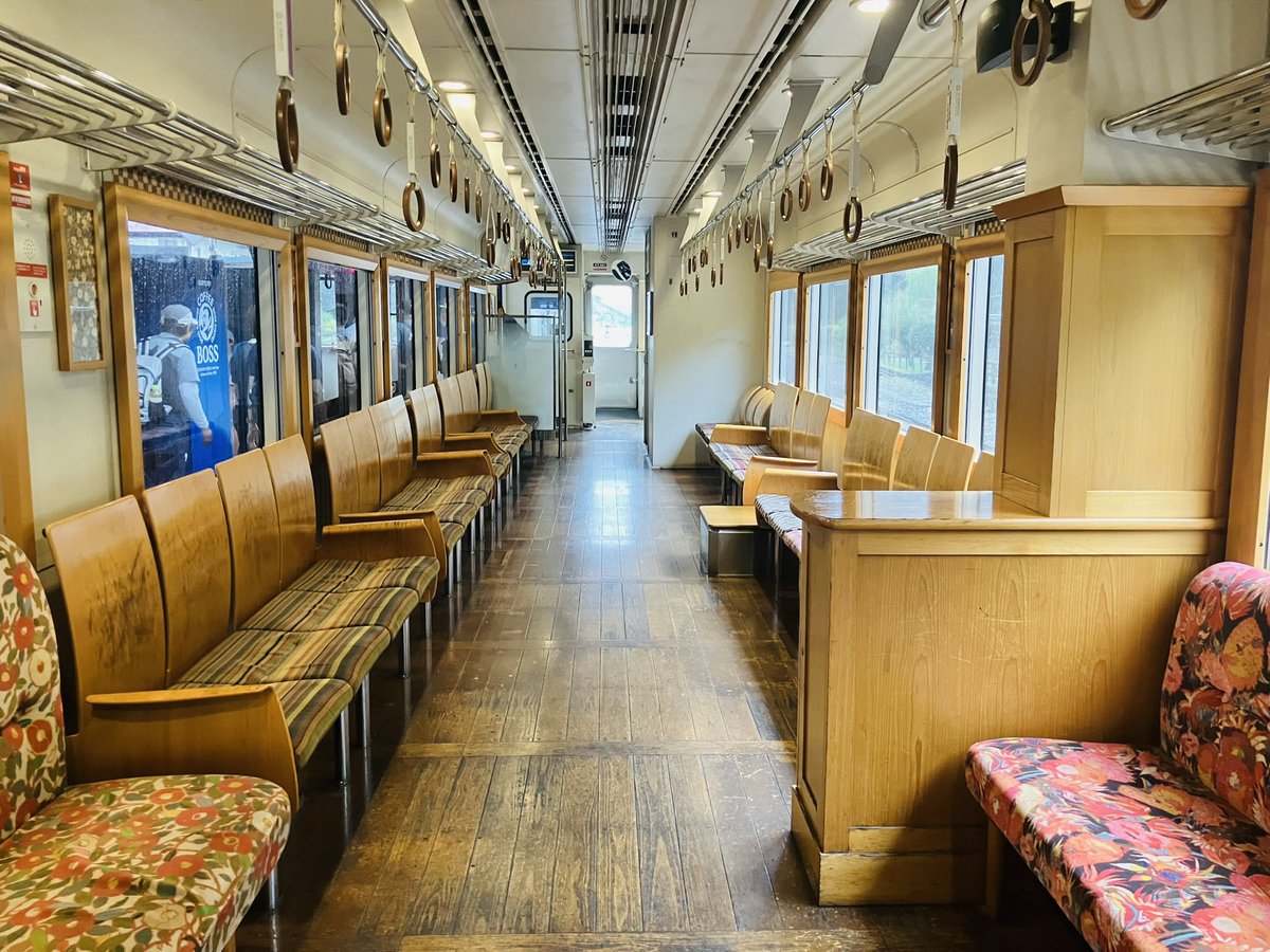 sarukanne_hk's tweet photo. くま川鉄道田園シンフォニー内

これに乗って毎日通学できる生徒さんが少し羨ましいですね https://t.co/a7pUwp4I5C