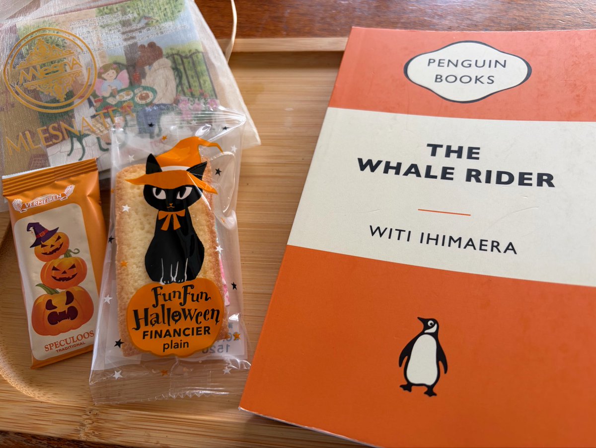 yuki_nos_b's tweet photo. 本日はいただいたお菓子と紅茶をおともに読書します📚 https://t.co/Pr1Oj7ri5b