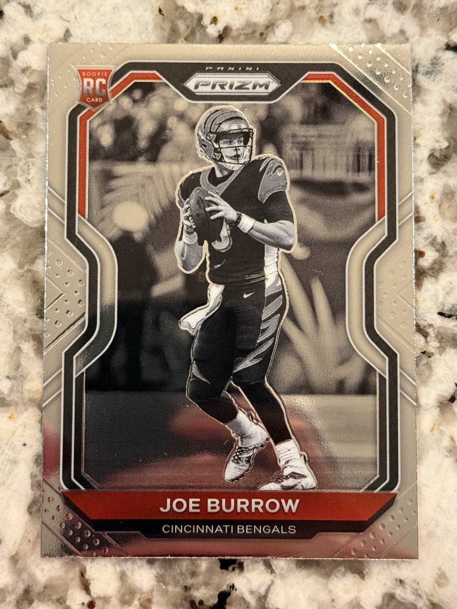 OddB_Sports's tweet photo. Joey B Prizm Rookie Variation

$35 shipped https://t.co/0tFb9CooLz