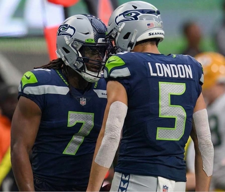 jsngrandma's tweet photo. 🚨TRADE CONCEPT🚨

With the #Falcons being shit and the #Seahawks   bound for another trip to the bowl as well as needing a RB, would you consider..

trade  Jobe + Emannwori 4 1st for Bijan + Drake London + 1st?

Honestly I’d do it. https://t.co/OG6ldQVbwF
