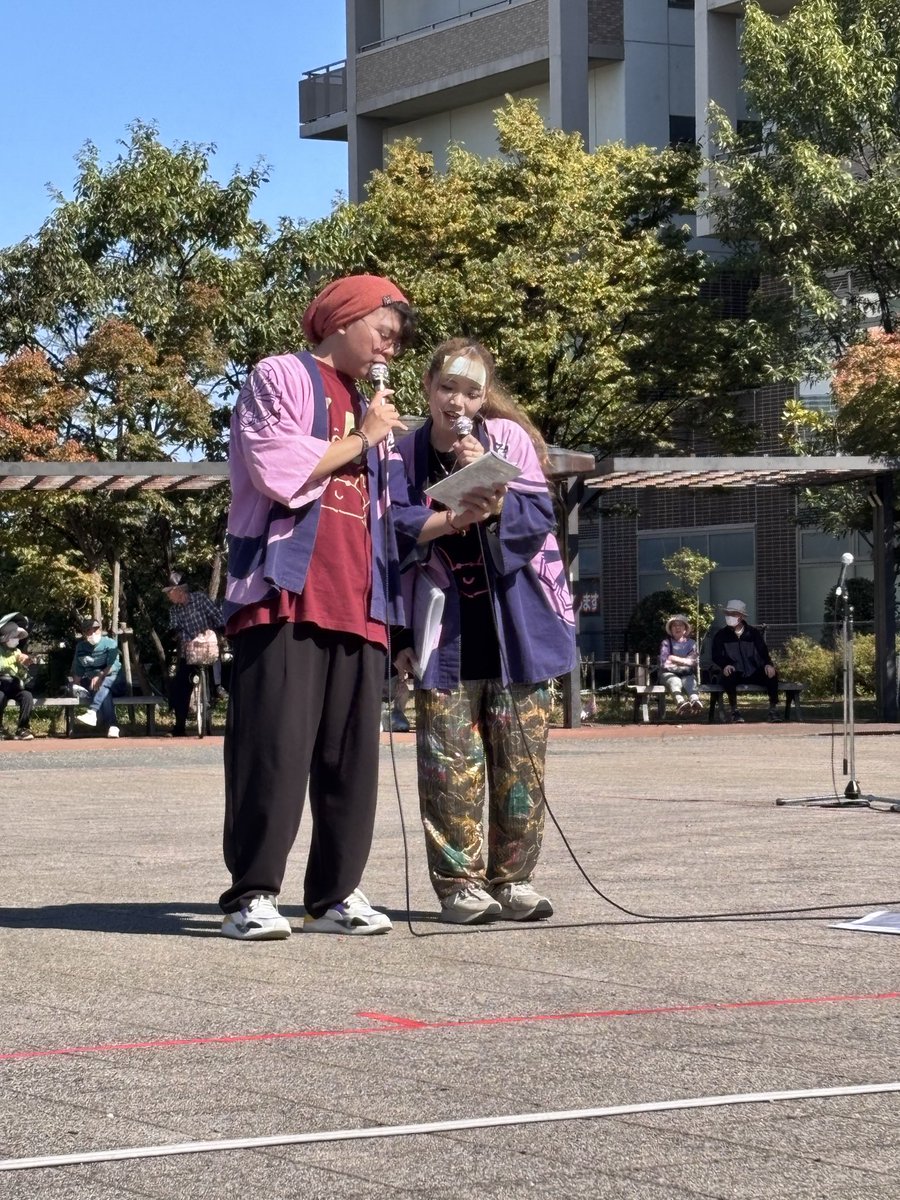 M00995810's tweet photo. とても素敵なMCさん
来年も会えるように夫婦円満でいてください（笑）

#本部に届け
#みちのくYOSAKOI https://t.co/5qDwcWIqHx