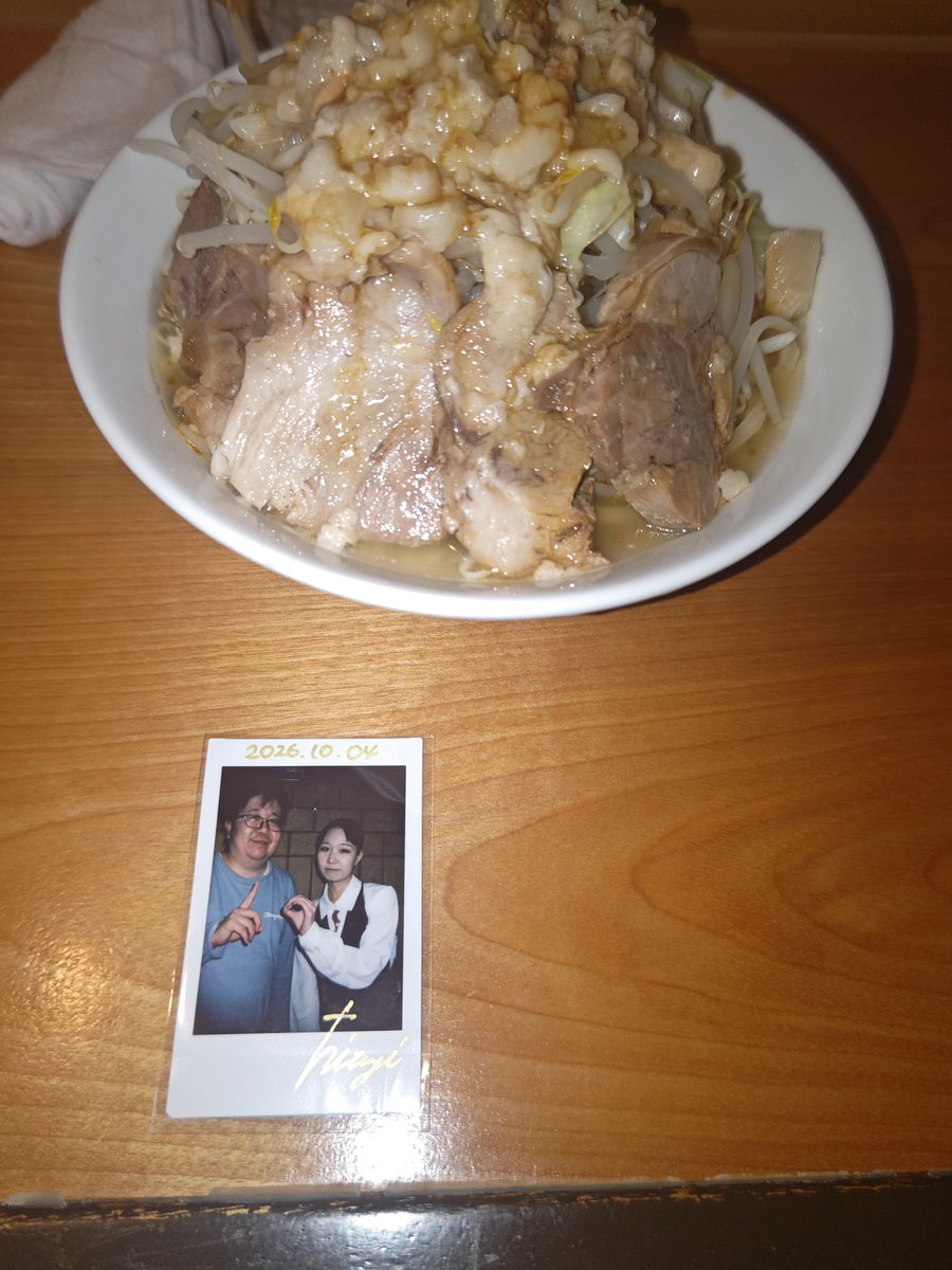 addy_su_chan's tweet photo. 全部チェキ嫌そうでかわいいわね https://t.co/FLr3Uyckn2