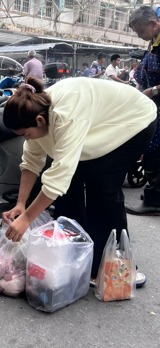 Nueddym1's tweet photo. ก้มๆ เงยๆ

กลุ่มคลิ๊ก https://t.co/fCfAYoosjN

#แอบถ่ายตูด https://t.co/b5we85Jpja