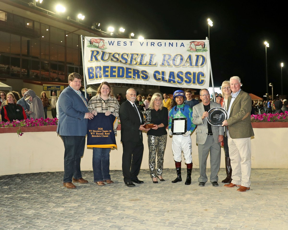 RaceCharlesTown tweet picture