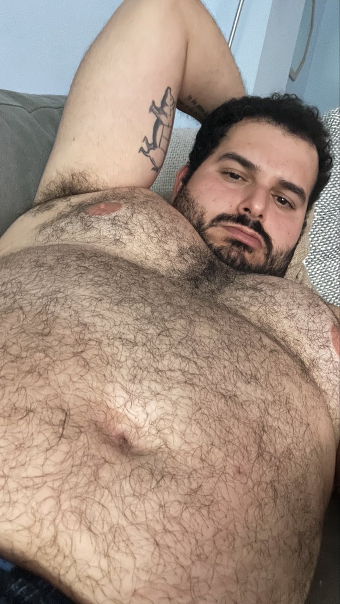 zzzerg6's tweet photo. Scruff lo vio primero https://t.co/vJshooIfHO