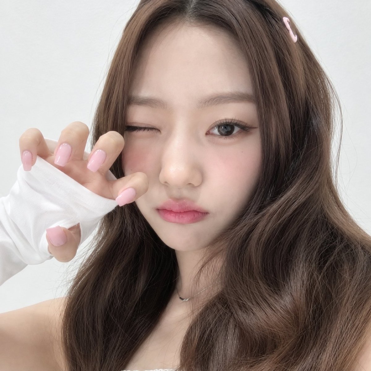 wissdie's tweet photo. ㅤㅤㅤ 
ㅤㅤㅤ ♥︎       ◟    (   lf   moÖts   )        💭

ㅤㅤㅤ ㅤ  nct    •ㅤdc    •ㅤanime
ㅤㅤㅤ  ㅤ  ella        𓏵        vnzla

    ㅤ       #kpoptwt          #stantwt
 
　　　　    ♡    +    ↺    =   mutis
                         https://t.co/vpbUsjHkEl
ㅤㅤㅤ https://t.co/DrKuwHZZb6