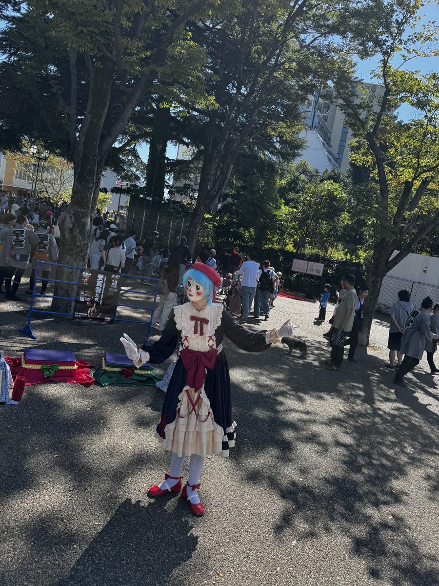 daidogeihaku's tweet photo. ✨本日2日目‼️
始まってます^ ^
※画像いまです❣️

大道芸博公式アプリ&公式サイト👇
来場前にぜひダウンロードDL‼️

大道芸博 公式アプリ『HAKU』とは　※ダウンロード方法ほか
￣V￣￣￣￣￣￣￣￣￣￣￣￣￣
観るだけじゃない！探す・つながる・応援する・また観る　大道芸の新たな楽しみ方を提案！さらに…観客投票、投げ銭、��イムテーブルも！（いまどきだから紙無し・手ぶらで会場へw）

《HAKU 登録・ダウンロード》
【一般ユーザー登録はこちら！】
※アプリ内・課金はなし（投げ銭は含まず）
→ https://t.co/VS5zABUhHy
　
#受賞者たち #AWP 
presented by #大道芸博