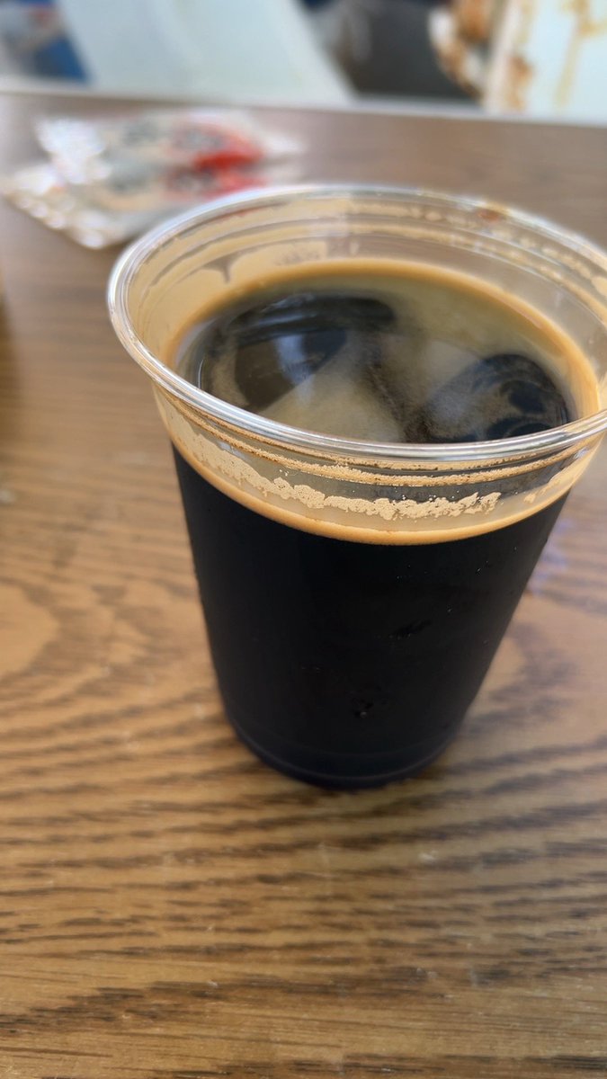 k_gatotsu's tweet photo. しおがまクラフトビールフェスティバル2日目。本日もナベさんと映像係！よろしくお願いしまーす！！ https://t.co/AgM1ZqRZNg