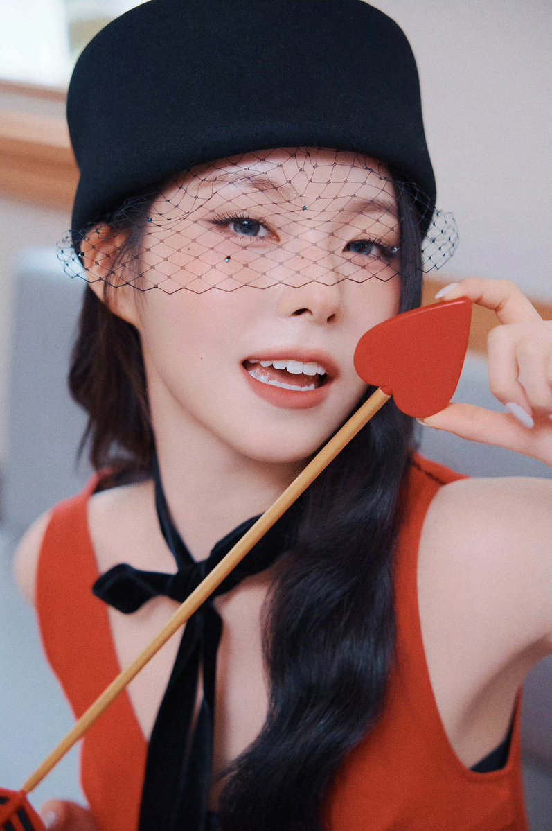 Kyuvjin's tweet photo. @pazkjia ୨ৎ... Cupid wears crimson today, with a velvet beret and a quiver full of clandestine wishes, aiming for hearts that have yet to discover their own romantic reverie. Beware, 𝑑𝑎𝑟𝑙𝑖𝑛𝑔, for one little arrow may turn your ordinary world into a sonnet! %% ❤️ https://t.co/BBAYzfkvTI