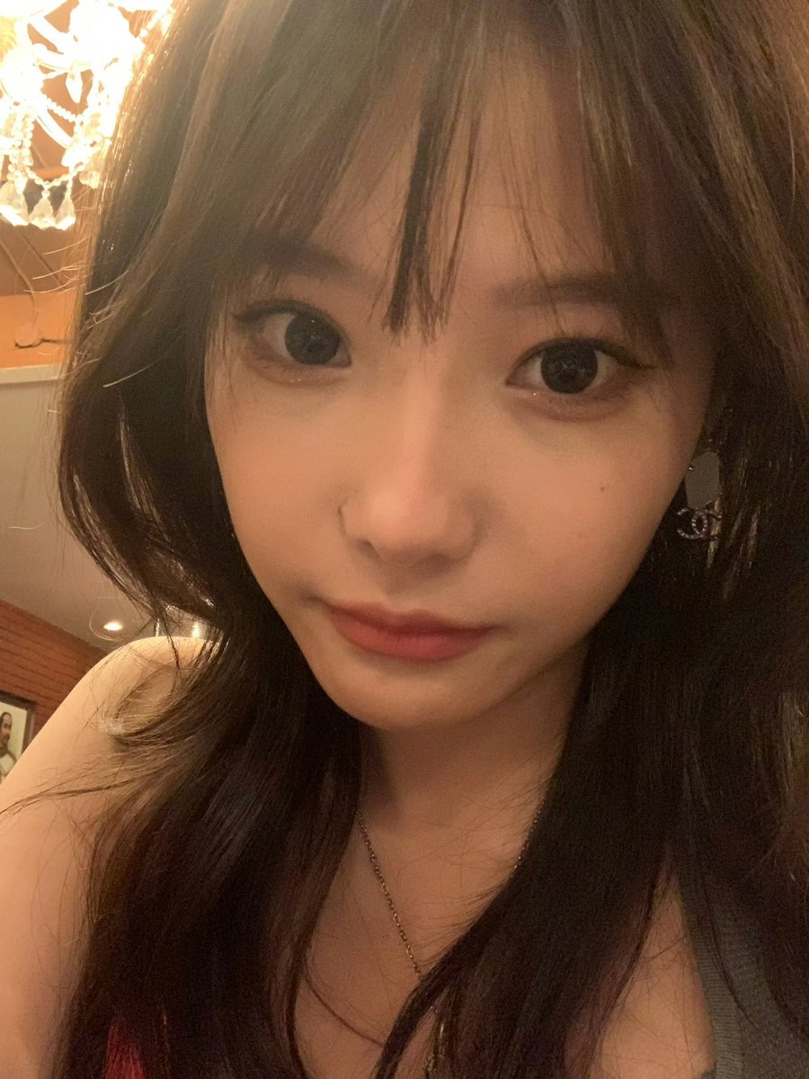 KeriaWang1212's tweet photo. 😘 https://t.co/FrQf2IgnXp