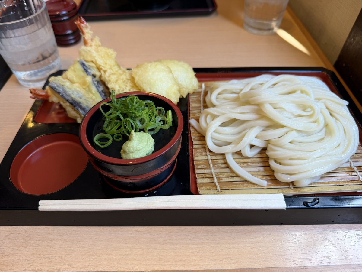 tasukes's tweet photo. OooDaと会って一緒に飯！！！ https://t.co/dTEyepVWYG