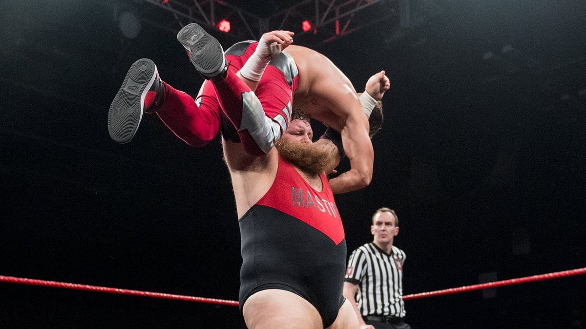 NXTUK_Legacy's tweet photo. Oct. 10, 2019:
At Brentwood Centre, Kenny Williams fought through an ankle injury against Dave Mastiff but it was The Bomber who emerged victorious with a devastating Into The Void! #NXTUK
๐ธ WWE https://t.co/Pyzm8uoUBu