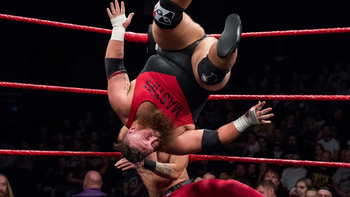 NXTUK_Legacy's tweet photo. Oct. 10, 2019:
At Brentwood Centre, Kenny Williams fought through an ankle injury against Dave Mastiff but it was The Bomber who emerged victorious with a devastating Into The Void! #NXTUK
๐ธ WWE https://t.co/Pyzm8uoUBu