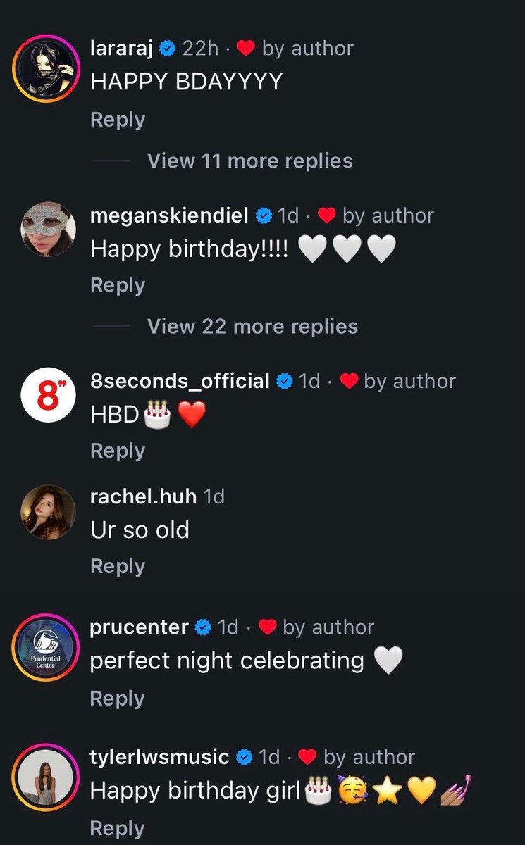 sunloverhuh's tweet photo. Crying at Yunjin liking everyone’s birthday message to her except for Rachel’s for calling her old 😭 https://t.co/qEn8QPyGXt