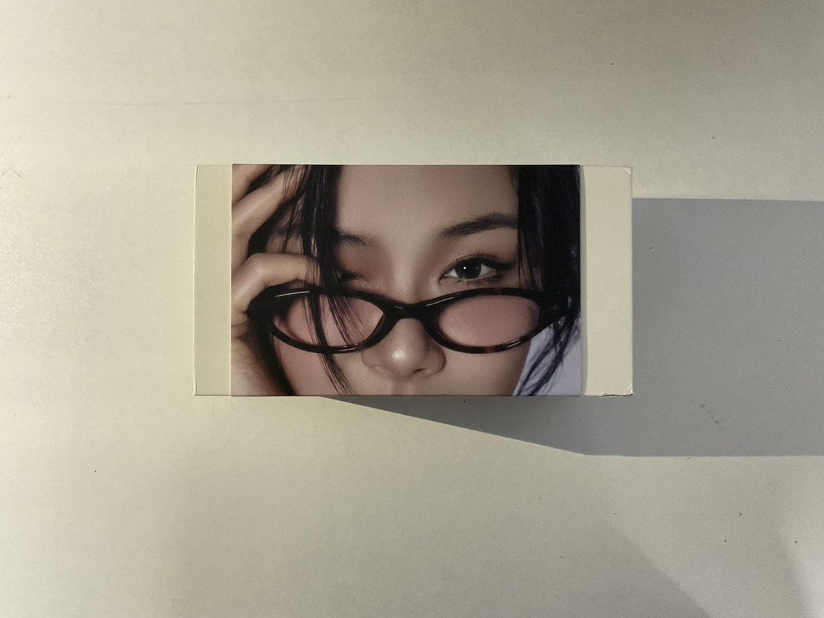 lnFelixLim's tweet photo. -wts-

แว่นตา Rieti
-ไม่มีค่าสายตา
-500บาท (from 1190)

ลดได้นิดหน่อยค่ะ
#แว่นตา #ส่งต่อแว่นตา #แว่นตามือสอง #เสื้อผ้า #เสื้อผ้ามือสอง #ส่งต่อเสื้อผ้ามือสอง https://t.co/pXBDXYhBNI