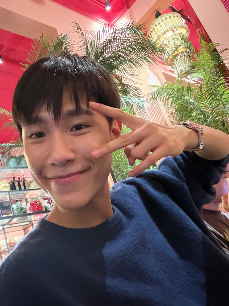ploysandy_'s tweet photo. จิรันอันตราย แต่จูจู้คนน่ารัก 🥰 https://t.co/KGRJ1EiAR5