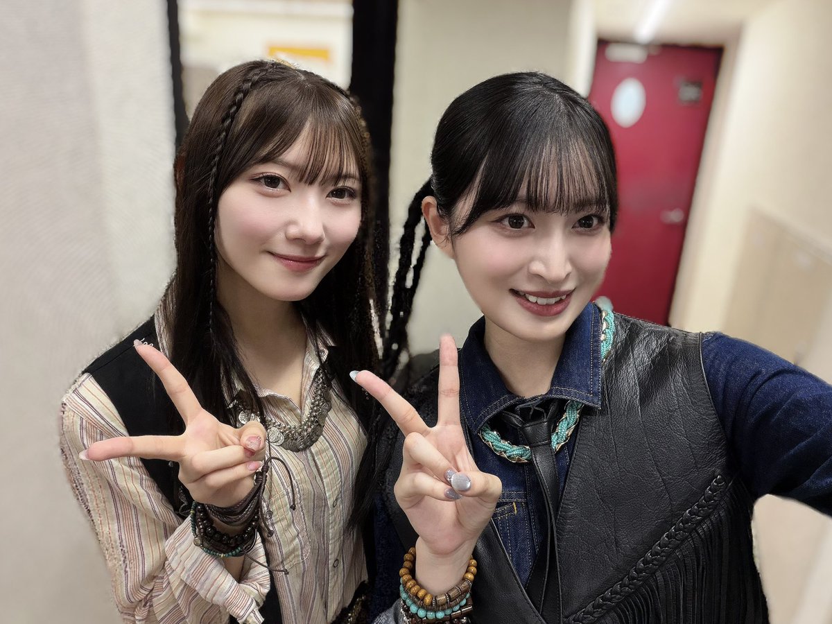 kitase_eri_'s tweet photo. 撮影でご一緒させていただいた丸山蘭奈さん、城崎桃華さんとお写真撮っていただきましたありがとうございます♡
#Zipper 2026年秋号 発売中です‼️ https://t.co/XmfmJDRiB0